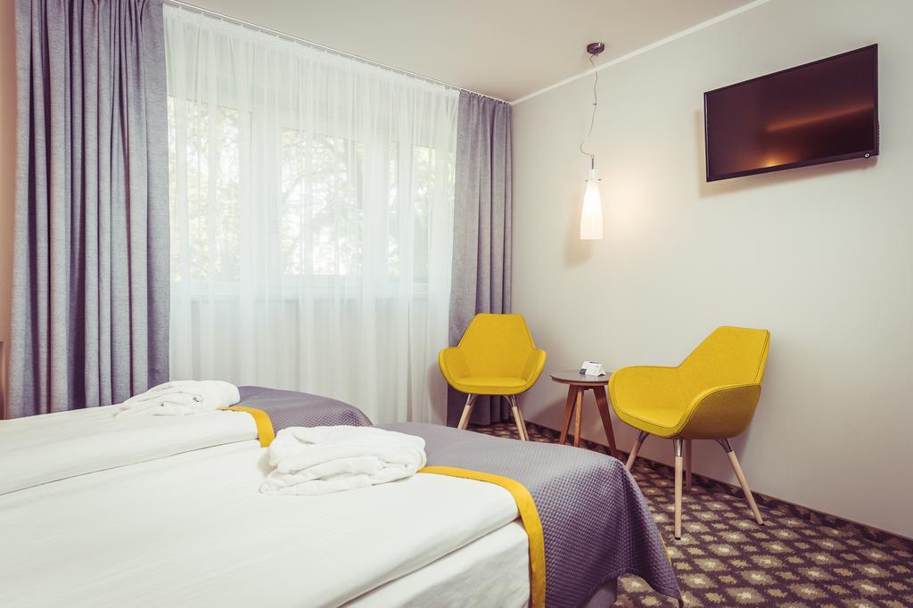 Business Double or Twin Room,1219558987:JPEG